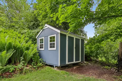 1299  Creekside Ln, Grafton, WI 53024 - Photo 52