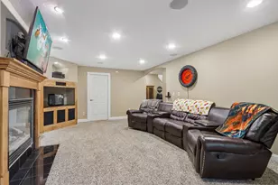 1299 Creekside Ln, Grafton, WI 53024 - Photo 40