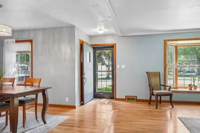 4630 W Cleveland Ave, Milwaukee, WI 53219 - Photo 12