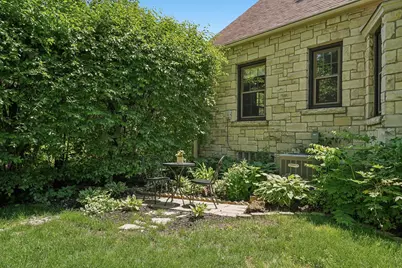 4630 W Cleveland Ave, Milwaukee, WI 53219 - Photo 52