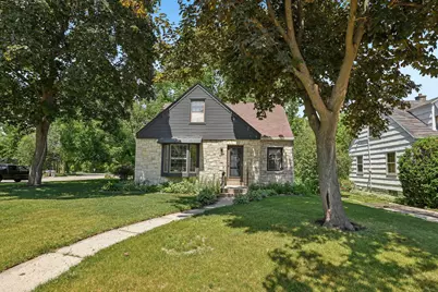 4630 W Cleveland Ave, Milwaukee, WI 53219 - Photo 2