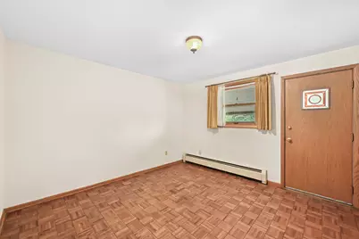 8603 N Regent Rd, Fox Point, WI 53217 - Photo 20