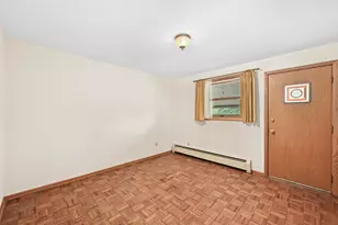 8603 N Regent Rd, Fox Point, WI 53217 - Photo 20
