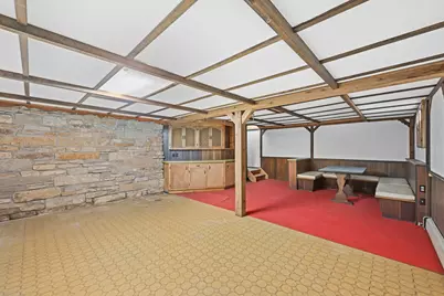8603 N Regent Rd, Fox Point, WI 53217 - Photo 30