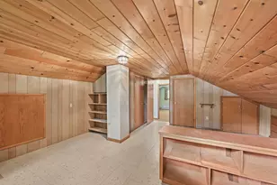 8603 N Regent Rd, Fox Point, WI 53217 - Photo 24