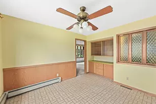 8603 N Regent Rd, Fox Point, WI 53217 - Photo 12
