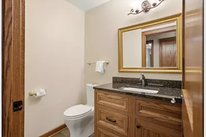 W343N6980  Circle Dr Dr, Lac La Belle, WI 53066 - Photo 16