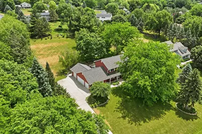 W343N6980  Circle Dr Dr, Lac La Belle, WI 53066 - Photo 48