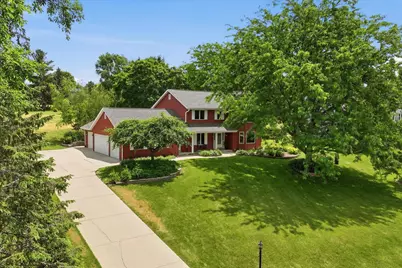 W343N6980  Circle Dr Dr, Lac La Belle, WI 53066 - Photo 18