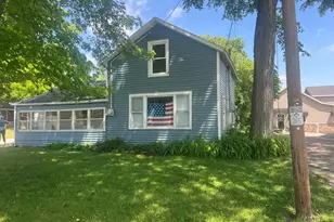 526 E Milwaukee St, Whitewater, WI 53190 - Photo 1