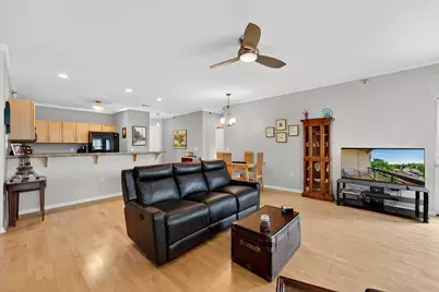1220 E Locust St #308, Milwaukee, WI 53212 - Photo 4