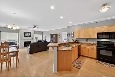 1220 E Locust St #308, Milwaukee, WI 53212 - Photo 6