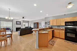 1220 E Locust St, Milwaukee, WI 53212 - Photo 6
