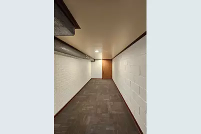 2127 N 122nd St, Wauwatosa, WI 53226 - Photo 36