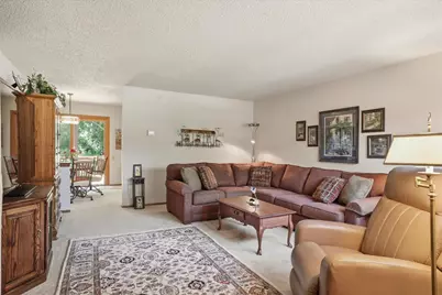 8116 S Forest Hills Cir #8116, Franklin, WI 53132 - Photo 4