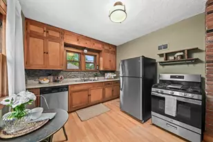 6336 W Locust St, Milwaukee, WI 53210 - Photo 18