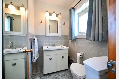 65  6th St, Winona, MN 55987 - Photo 16