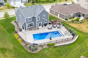 1384 Bluestem Trl, Oconomowoc, WI 53066 - Photo 46