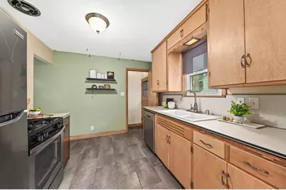 5532 N 11th St, Milwaukee, WI 53209 - Photo 12