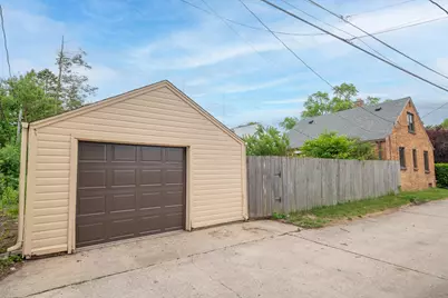 5532 N 11th St, Milwaukee, WI 53209 - Photo 22