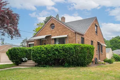 5532 N 11th St, Milwaukee, WI 53209 - Photo 2