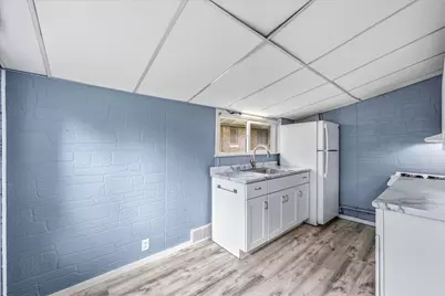 7139 W Saint Paul Ave, Milwaukee, WI 53213 - Photo 8