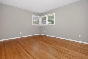 8531 W Lawrence Ave, Milwaukee, WI 53225 - Photo 6
