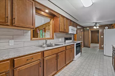6544  Mohawk Rd, Wayne, WI 53002 - Photo 10