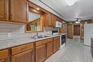 6544 Mohawk Rd, Wayne, WI 53002 - Photo 10