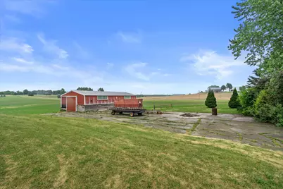 6544  Mohawk Rd, Wayne, WI 53002 - Photo 26