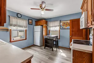 4710 W Sumac Pl, Milwaukee, WI 53219 - Photo 14