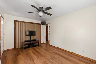4710 W Sumac Pl, Milwaukee, WI 53219 - Photo 6