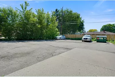 4701 N 52nd St, Milwaukee, WI 53225 - Photo 8