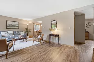 5249 Lakeside Dr, Greendale, WI 53129 - Photo 4