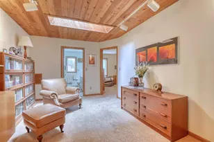 10929 W Hope Ave, Wauwatosa, WI 53222 - Photo 40