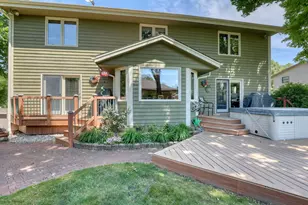 10929 W Hope Ave, Wauwatosa, WI 53222 - Photo 26