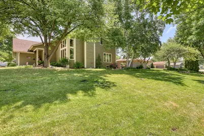 10929 W Hope Ave, Wauwatosa, WI 53222 - Photo 30
