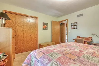10929 W Hope Ave, Wauwatosa, WI 53222 - Photo 44