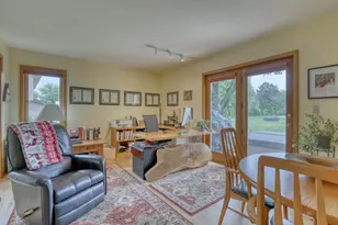 10929 W Hope Ave, Wauwatosa, WI 53222 - Photo 14