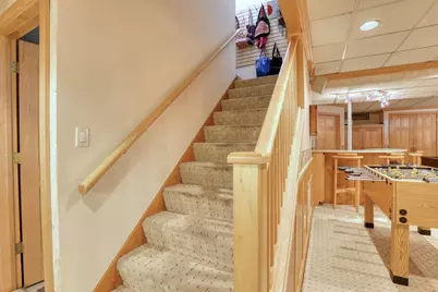 10929 W Hope Ave, Wauwatosa, WI 53222 - Photo 38
