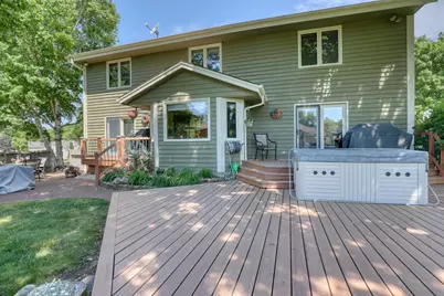 10929 W Hope Ave, Wauwatosa, WI 53222 - Photo 24