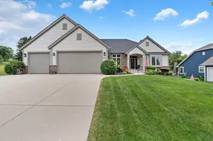 W230N7956 Bluebill Dr, Sussex, WI 53089 - Photo 1