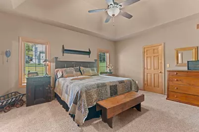 W230N7956  Bluebill Dr, Sussex, WI 53089 - Photo 18