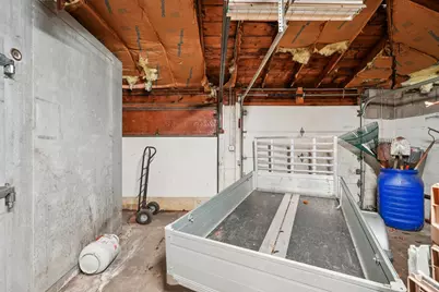 8415 W Burleigh St, Milwaukee, WI 53222 - Photo 36