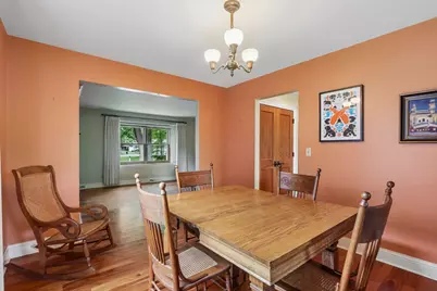 7400 N Pierron Rd, Glendale, WI 53209 - Photo 8
