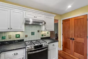 7400 N Pierron Rd, Glendale, WI 53209 - Photo 10