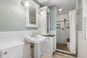 7400 N Pierron Rd, Glendale, WI 53209 - Photo 20