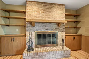 7400 N Pierron Rd, Glendale, WI 53209 - Photo 14