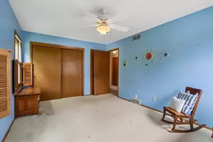 7400 N Pierron Rd, Glendale, WI 53209 - Photo 26