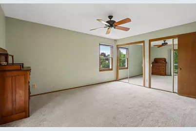 7400 N Pierron Rd, Glendale, WI 53209 - Photo 24